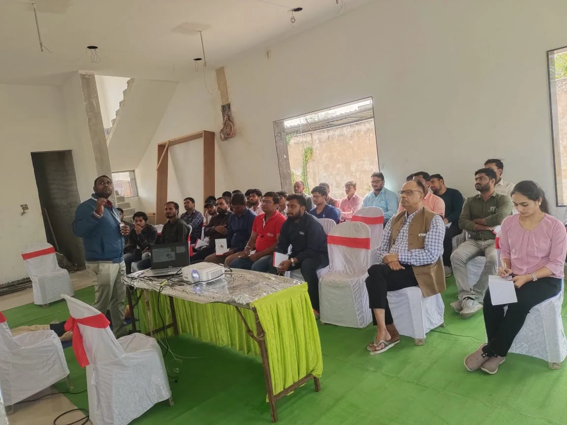 First aid training session — photo 2